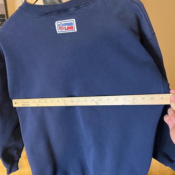 Men’s NFL Denver Broncos Crewneck - Picture 8 of 8